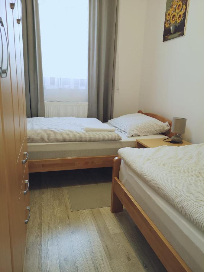 Turul -Kuca Za Odmor- Apartamento Korod Exterior foto