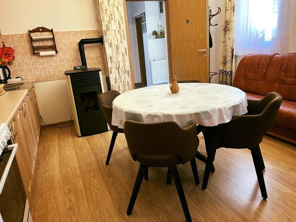 Turul -Kuca Za Odmor- Apartamento Korod Exterior foto