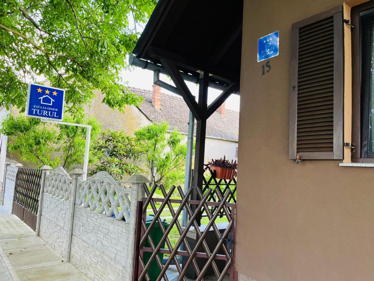 Turul -Kuca Za Odmor- Apartamento Korod Exterior foto